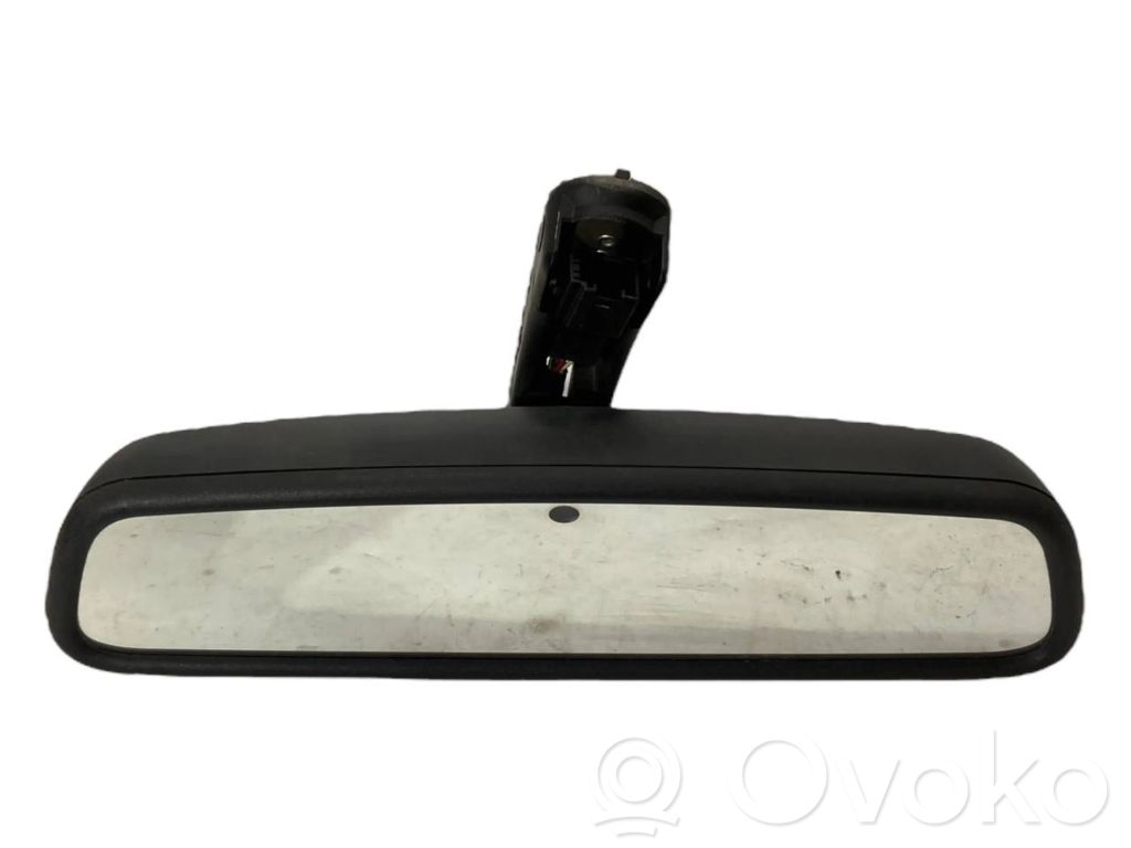 Atpakaļskata spogulis (salonā)