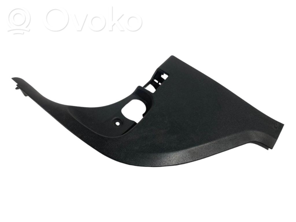 Side decorative trim for the footwell
