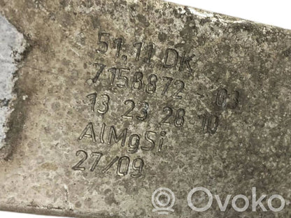 Priekšpusē bampera sija / balka