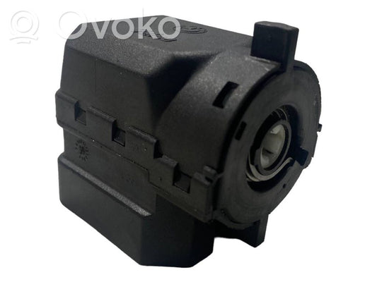 Контакты выключателя зажигания