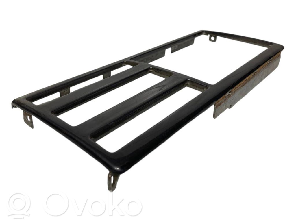 Radiouztvērēja / navigācija dekoratīvā apdare