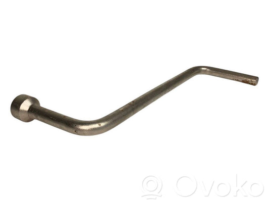 Riteņu uzgriežņatslēga