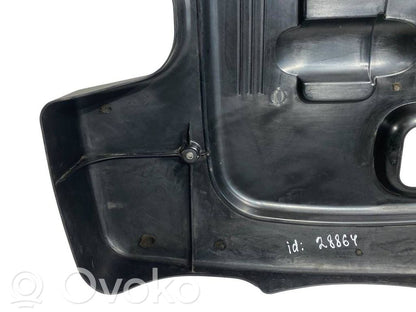 Dzinēja pārsegs (dekoratīva apdare)