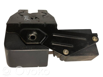 Rear cover lock