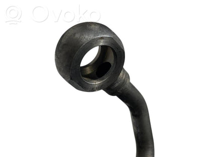 Stūres pastiprinātāja šļūtene (-es) / caurulīte (-es)