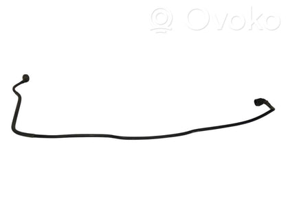 Caurulīte (-es) / šļūtene (-es)