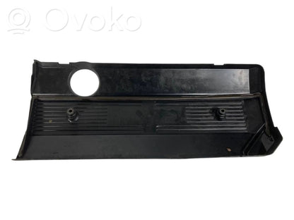 Dzinēja pārsegs (dekoratīva apdare)