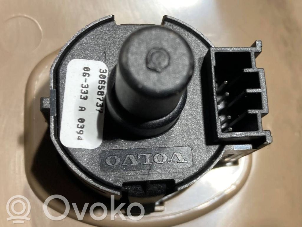 Paneļa dekoratīvās apdares vairogs (sānu)