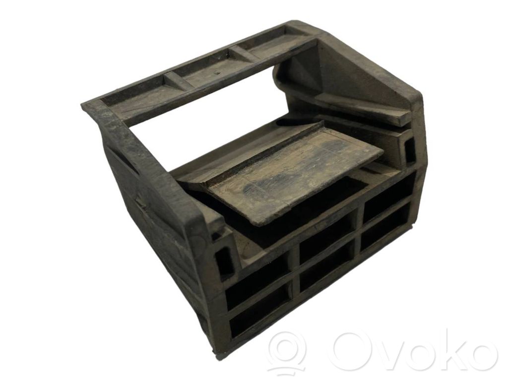 Radiator(s) holder/bracket