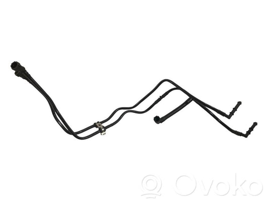 Degvielas caurulīte (-es)