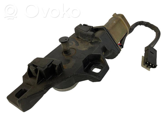 Съемник задней крышки