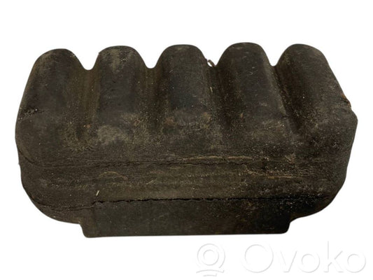 Держатель/кронштейн радиатора(ов)