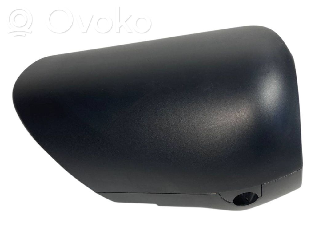 Stūres ass dekoratīvā apdare