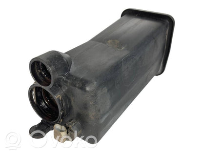 Расширительный бачок охлаждающей жидкости