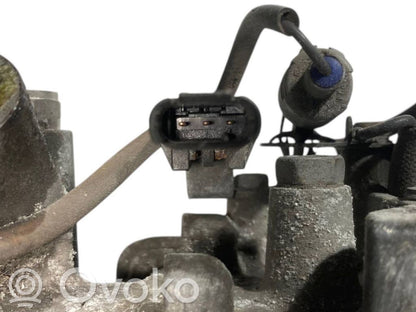 Air conditioner compressor (pump)