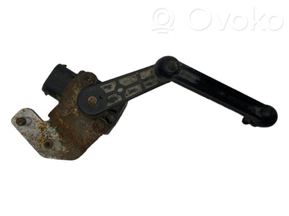 Augstuma sensors (priekšējo lukturu)