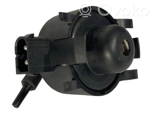 Salona temperatūras sensors