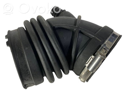 Šļūtene (-es) / caurule (-es)