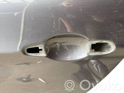 Aizmugurējās durvis