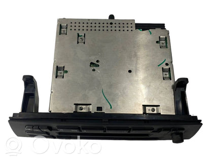 Radio / CD/DVD player / navigation
