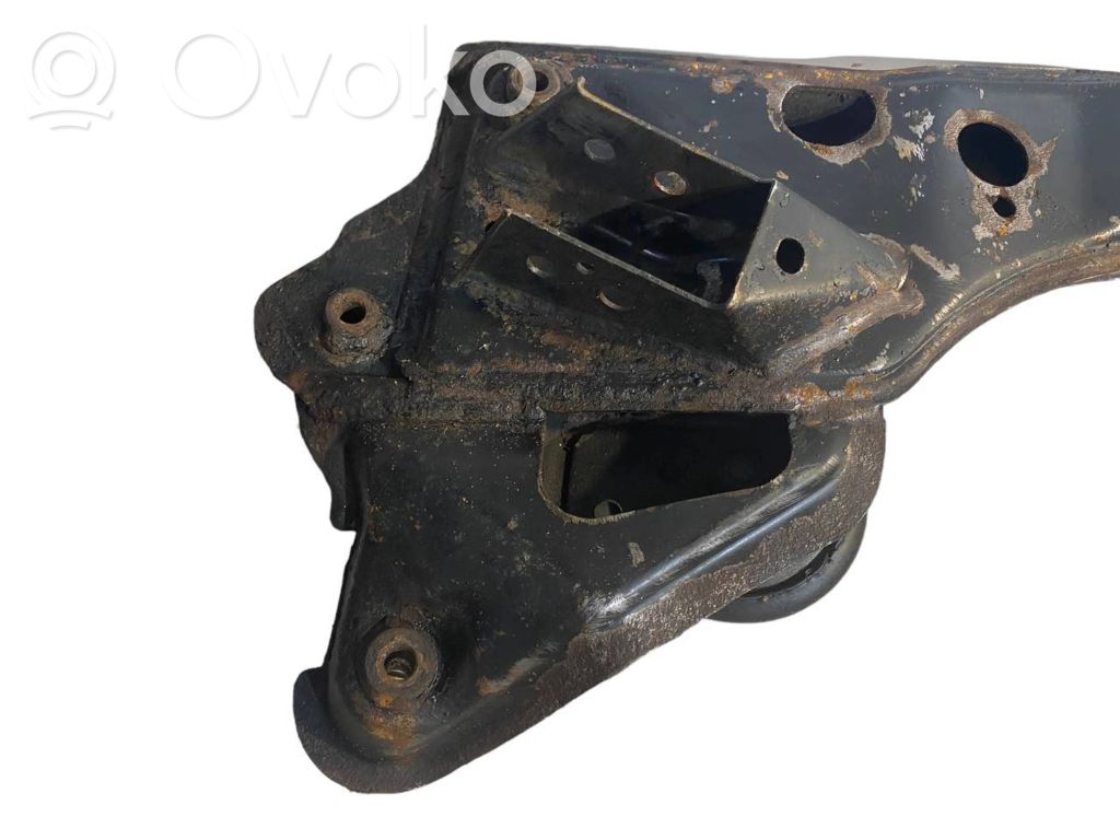 Передняя перекладина