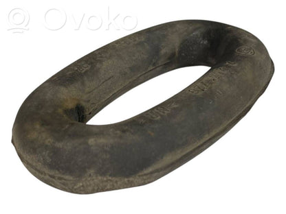Izpūtēja turētājs