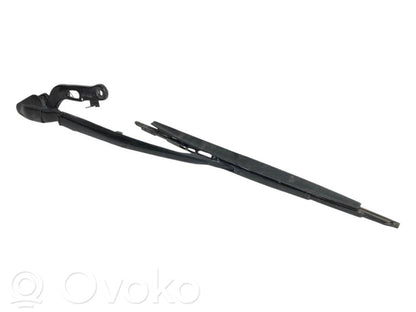 Priekšējā loga tīrītāja kājiņa