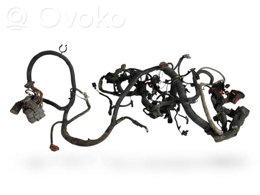 Dzinēja vadu instalācija