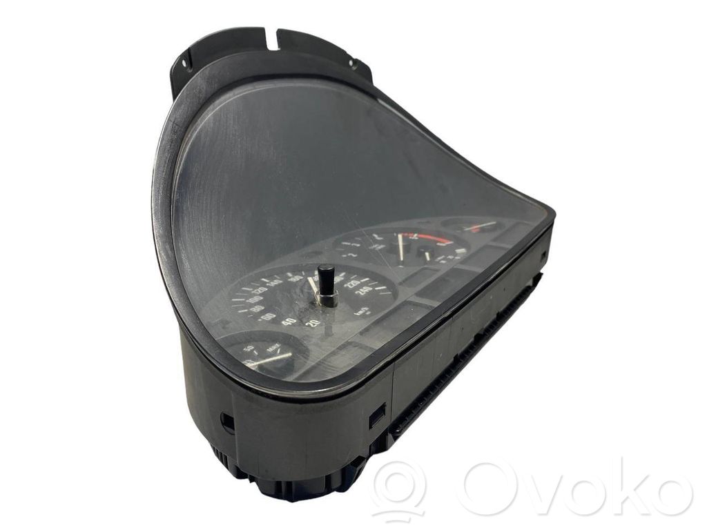 Speedometer (in the instrument panel)