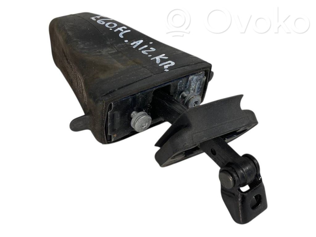 Durvju atvēruma ierobežotājs