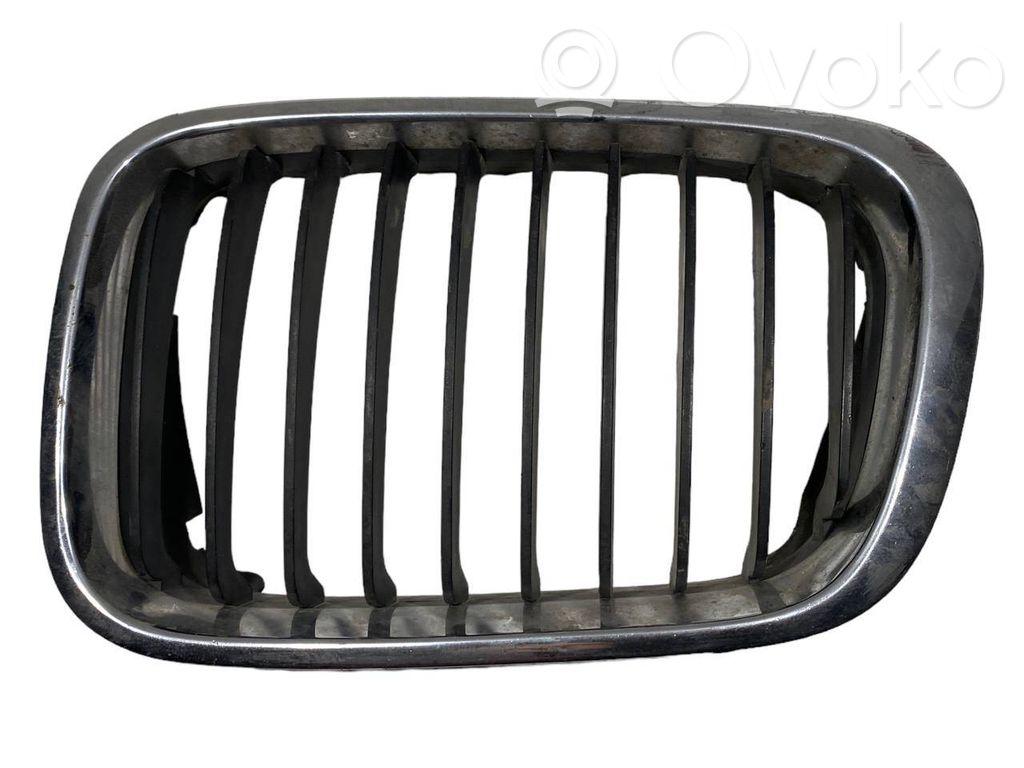 Priekšējais režģis