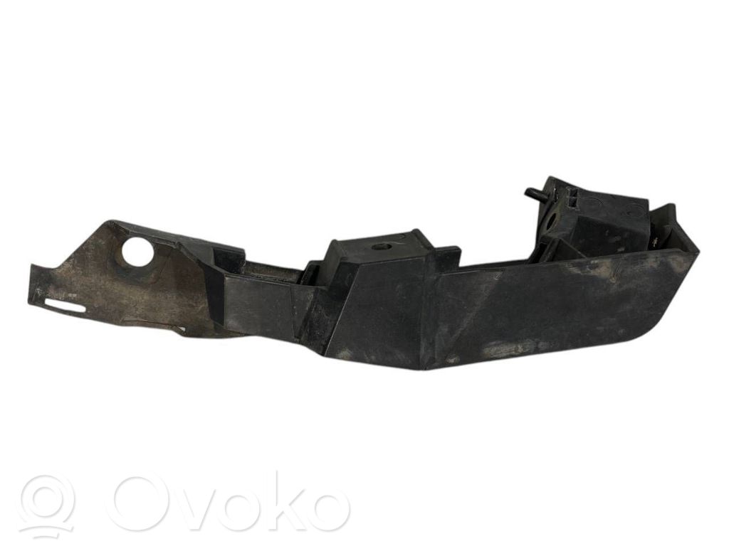 Priekšpusē bampera turētājs