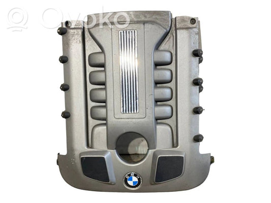 Крышка двигателя (декоративная отделка)