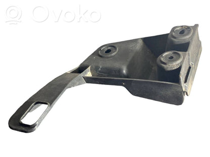 Держатель переднего бампера