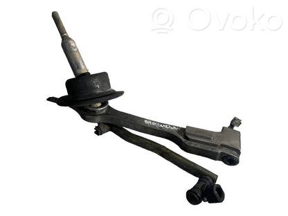 Switching mechanism (sliding mechanism)