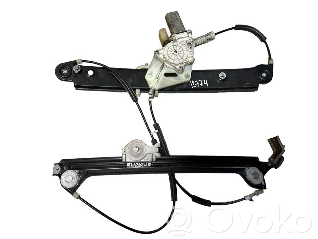 Priekšpusē elektriskā loga pacelšanas mehānisma komplekts