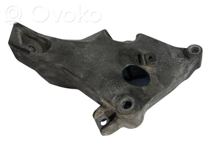 Dzinēja nostiprināšanas stiprinājums-kronšteins