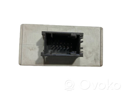 Sānu spoguļa vadības modulis