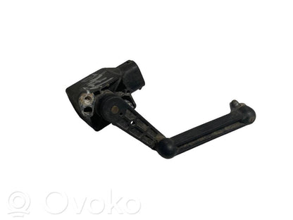 Augstuma sensors (priekšējo lukturu)