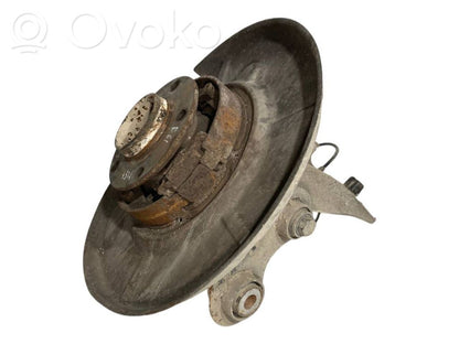 Aizmugurē riteņa rumbas vārpstas šarnīrs (stupica, capfa)