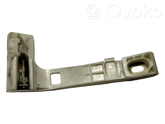 Akseleratora pedāļa turētājs