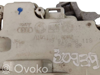 Aizmugurē slēdzene