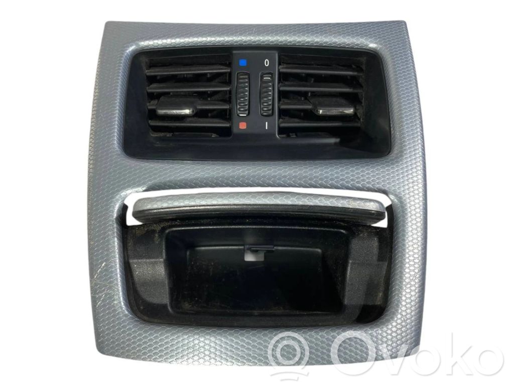 Aizmugurējā gaisa - ventilācijas reste