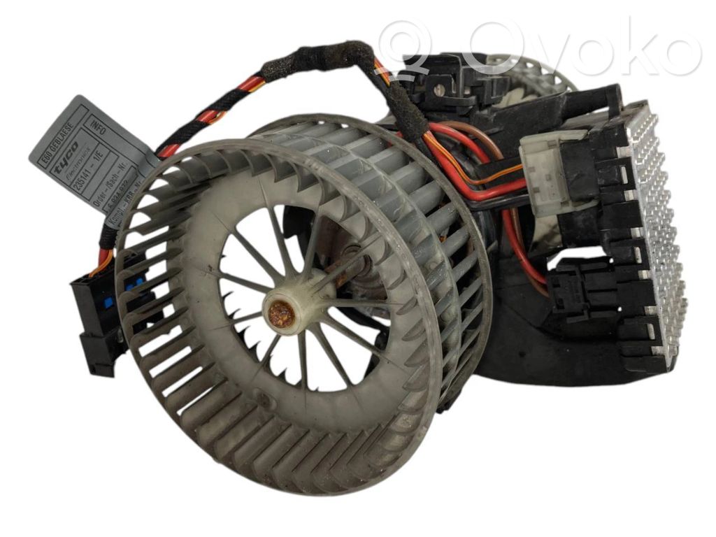 Mazā radiatora ventilators