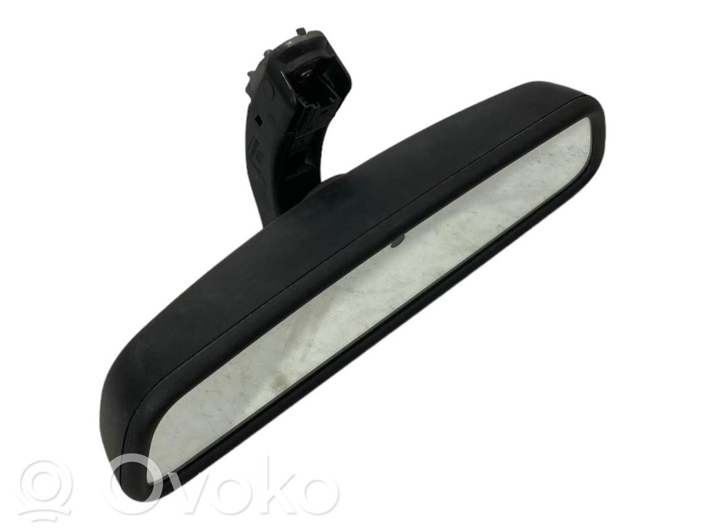 Atpakaļskata spogulis (salonā)