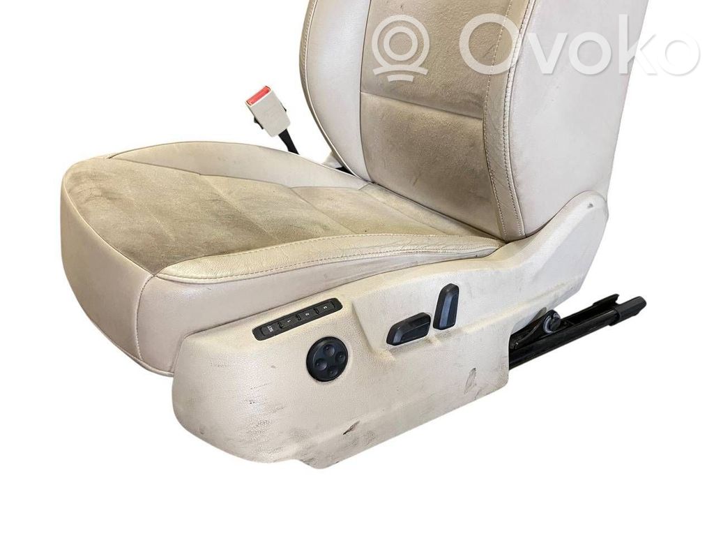 Sēdekļu komplekts