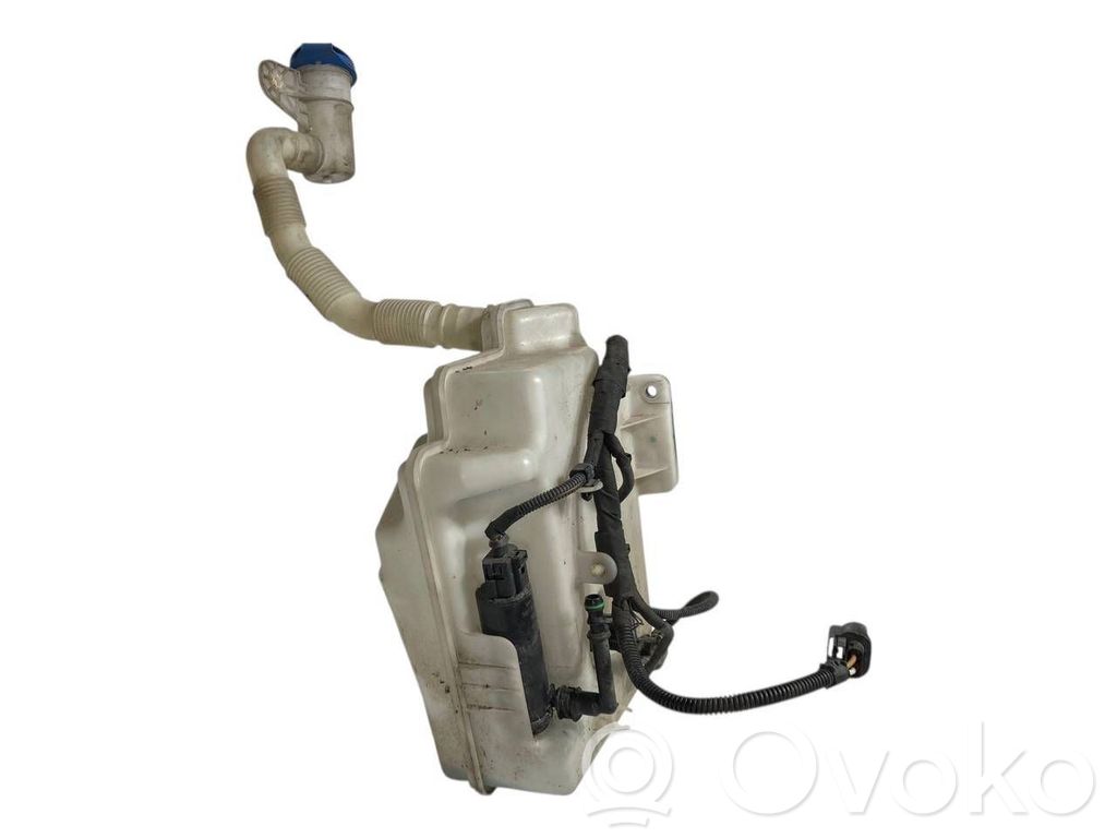 Logu šķidruma tvertne