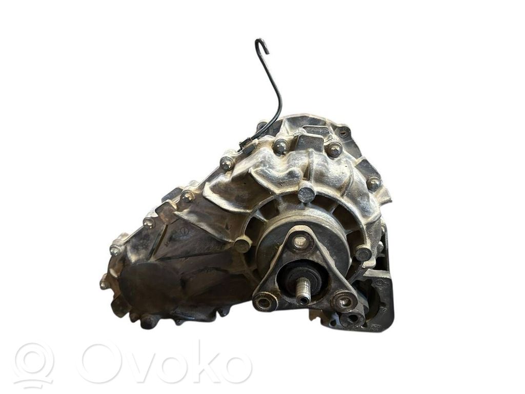 Pārnesumkārbas reduktors / razdatka