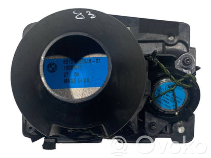 Skaļrunis (-i) pakaļējās durvīs