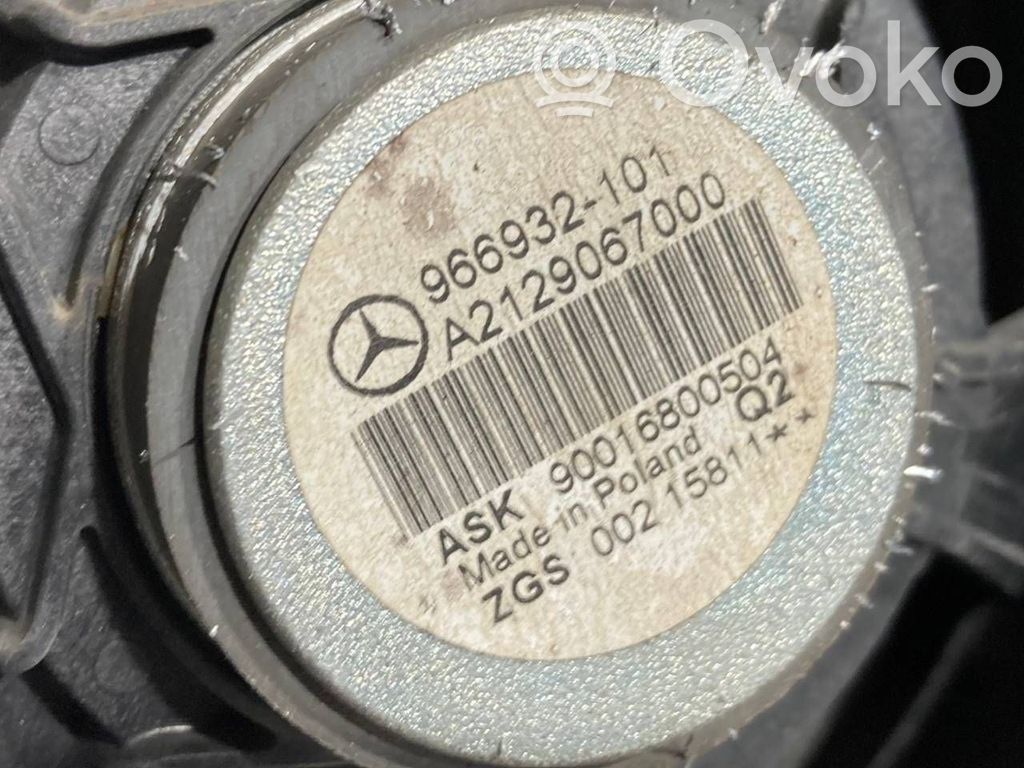 Priekšpusē elektriskā loga pacelšanas mehānisma komplekts